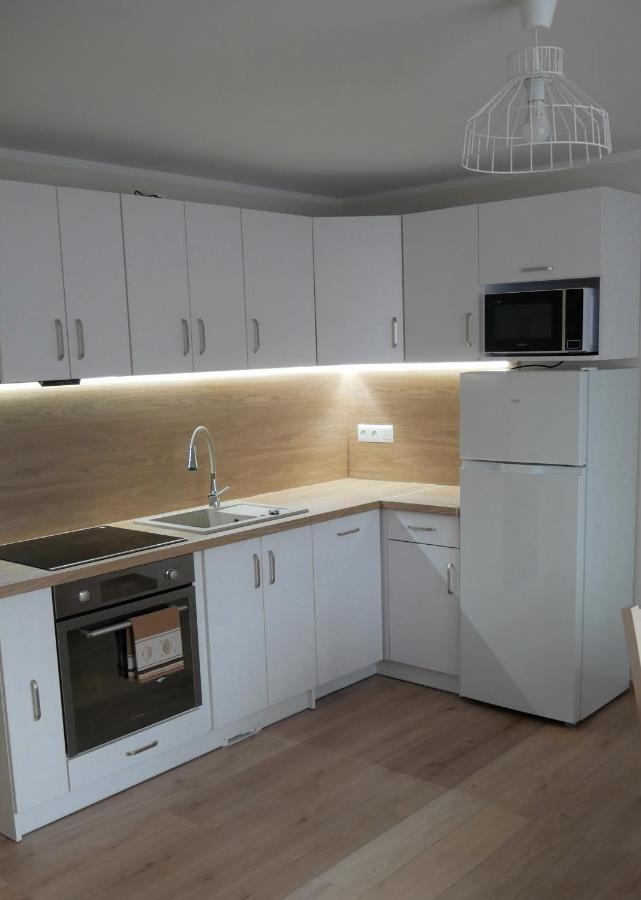 Apartamenty Nad Rzeka Kacwin المظهر الخارجي الصورة